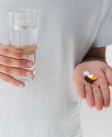 Какой препарат для мужчин способствует улучшению фертильности и успешному зачатию?