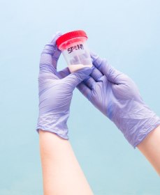 Почему у мужчины выделяется мало спермы